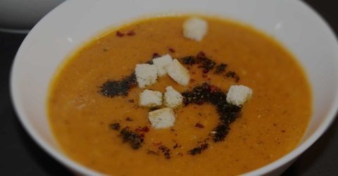 Rote Linsensuppe (Mercimek)